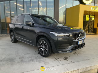 VOLVO XC90 B5 (d) AWD Geartronic 7 posti Momentum Pro