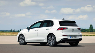 VOLKSWAGEN Golf 2.0 TDI 150 CV DSG SCR R-Line Plus
